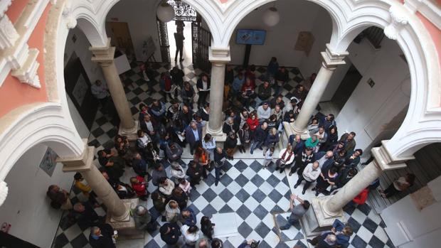 Puertas abiertas y muchas coplas en el futuro Museo del Carnaval de Cádiz