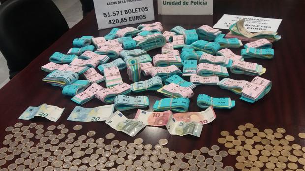 Pillan más de 51.000 boletos de lotería ilegal en Arcos