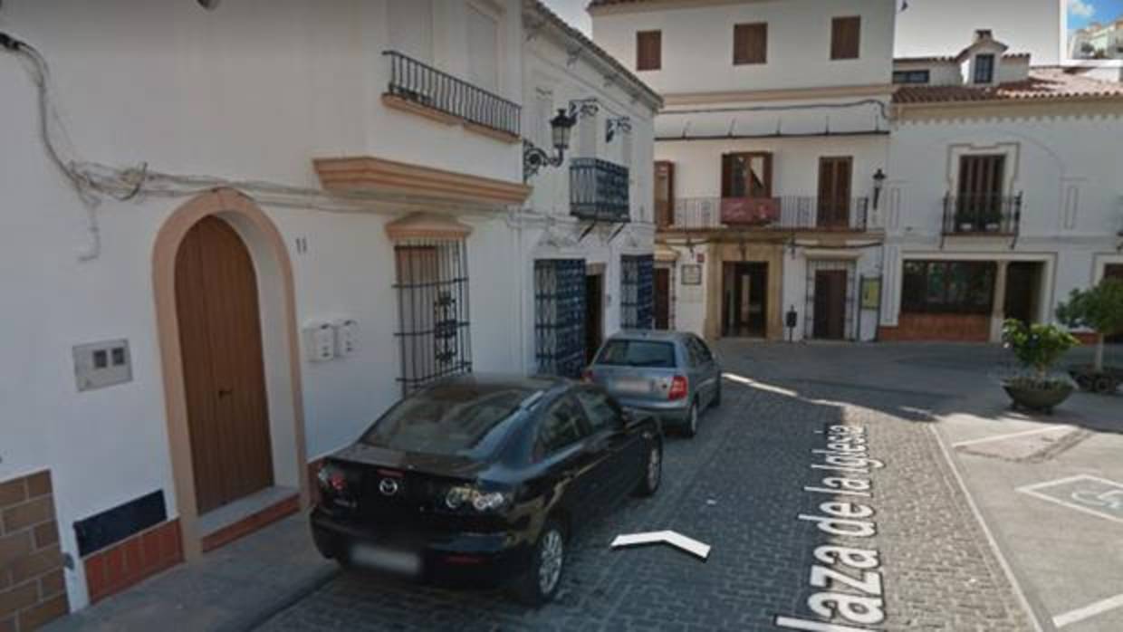 Cuatro detenidos por presuntamente sustraer 12.000 euros de una oficina en Los Barrios