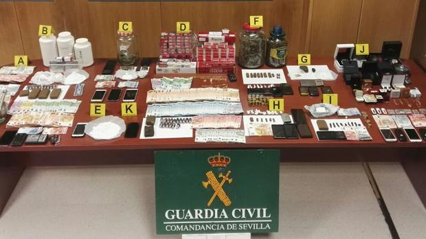 La Guardia Civil detiene a 17 personas e investiga a 15 por tráfico de drogas en la Sierra Norte de Sevilla