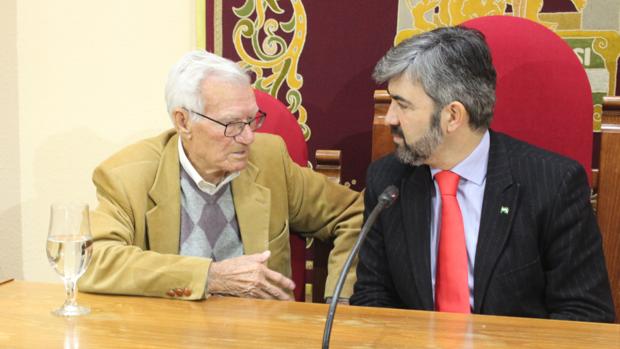 Coria homenajea al líder sindical objetivo del atentado de Atocha de 1977