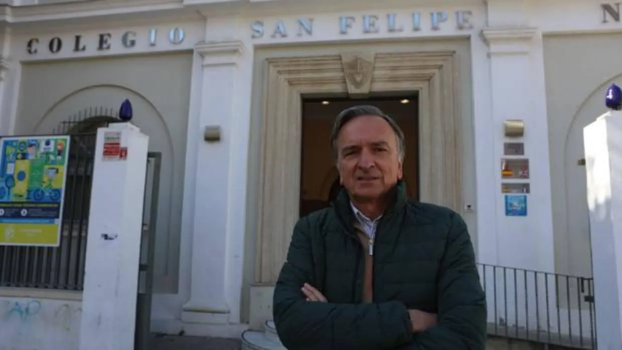 El director del colegio San Felipe Neri, Ignacio Membrillera