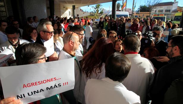 Detenido un hombre en La Línea tras robar en el hospital y agredir a una enfermera y dos pacientes