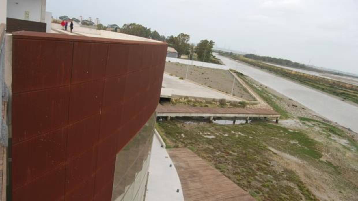 Vista del Parque de la Historia y el Mar, un edificio que lleva más de una década pendiente de apertura.