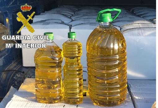 Investigada a una persona por presuntamente elaborar y etiquetar falso aceite de oliva en Algeciras