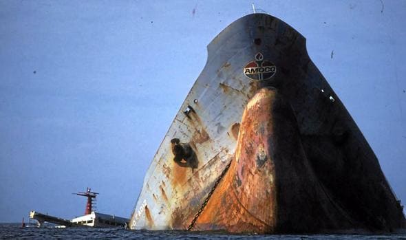 El naufragio del Amoco Cádiz: 40 años de la mayor tragedia ecológica
