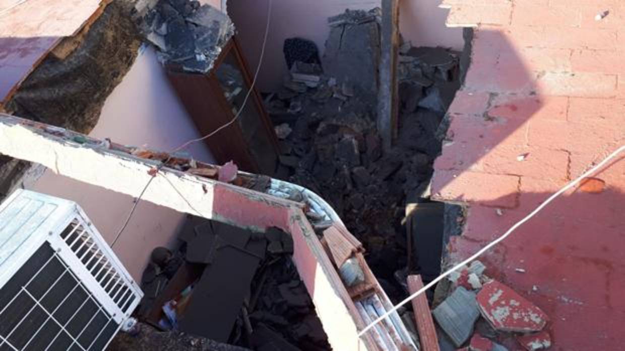 El techo del bloque afectado tras un derrumbe