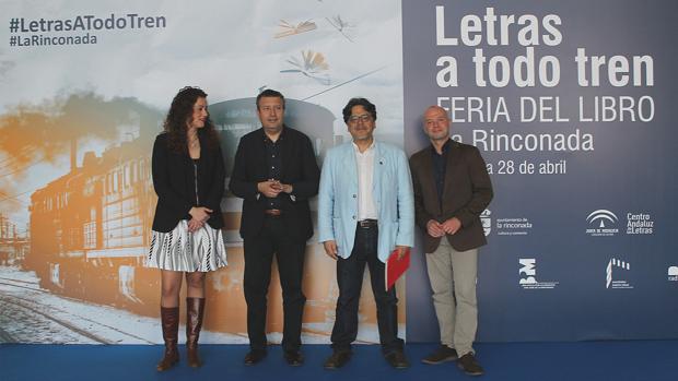 La Feria del Libro de La Rinconada se celebra hasta el próximo sábado 28 de abril