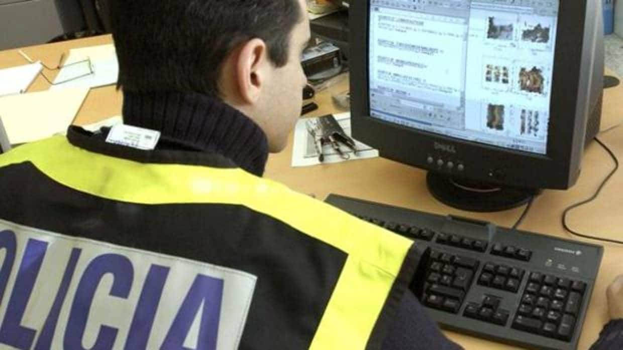 La Policía Nacional investiga a un groomer en Algeciras