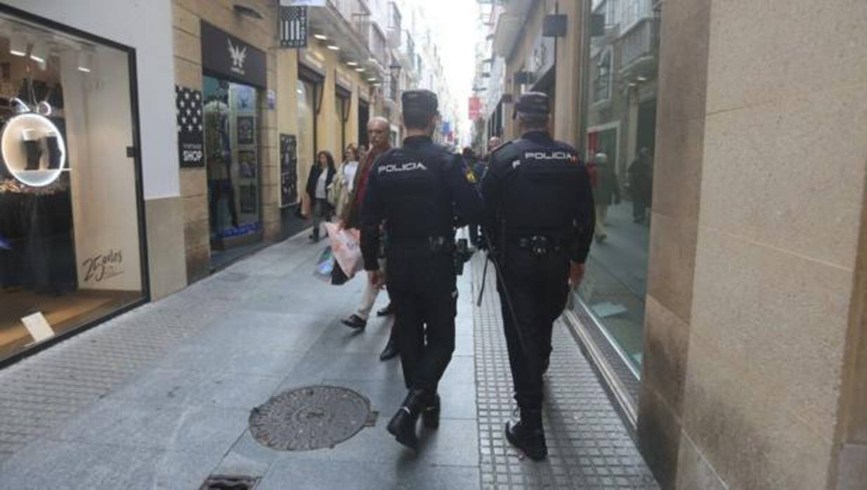 Unos expertos en robar por encargo, pillados en Cádiz