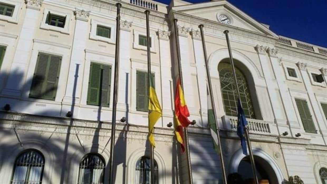 El Ayuntamiento de El Puerto decreta un día de luto oficial por uno de los fallecidos en Puerto Real
