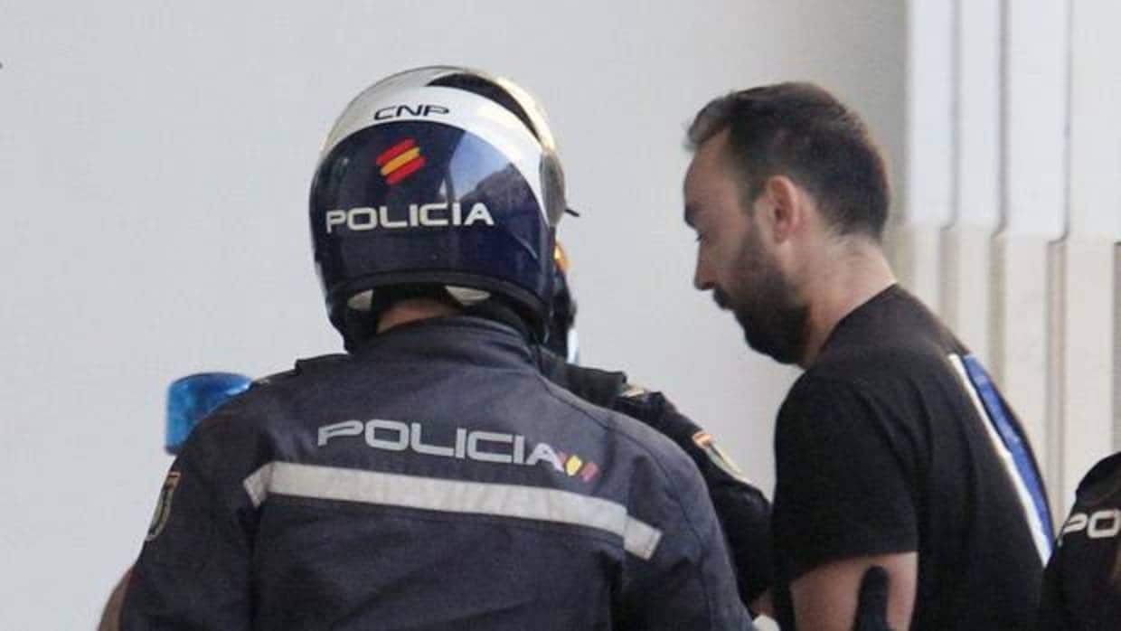 Prisión para Pedro, el piloto que llevaba la lancha que mató al niño en la playa de Getares, Algeciras
