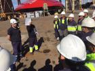 Reunión matinal en el astillero de Puerto Real sobre medidas de seguridad para evitar accidentes laborales