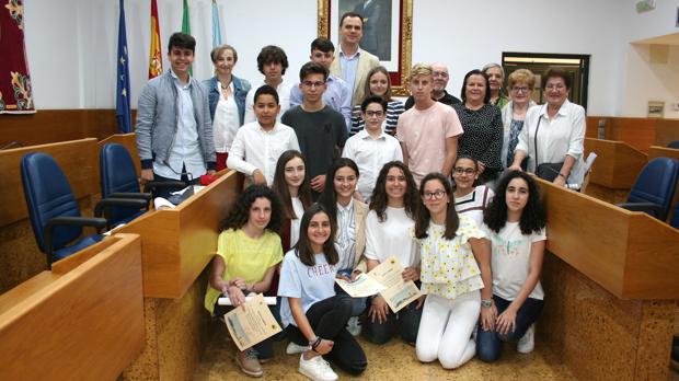 Jóvenes y mayores de Lebrija unen fuerzas por la igualdad entre hombres y mujeres