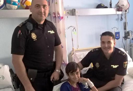 La Policía visita en el hospital a Aitor, un niño que fue arrollado por un conductor que dio positivo en drogas