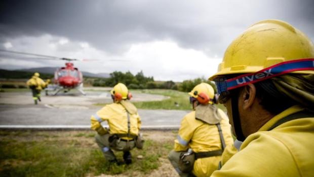 Preparados para defender las 356.000 hectáreas de terreno forestal en Cádiz