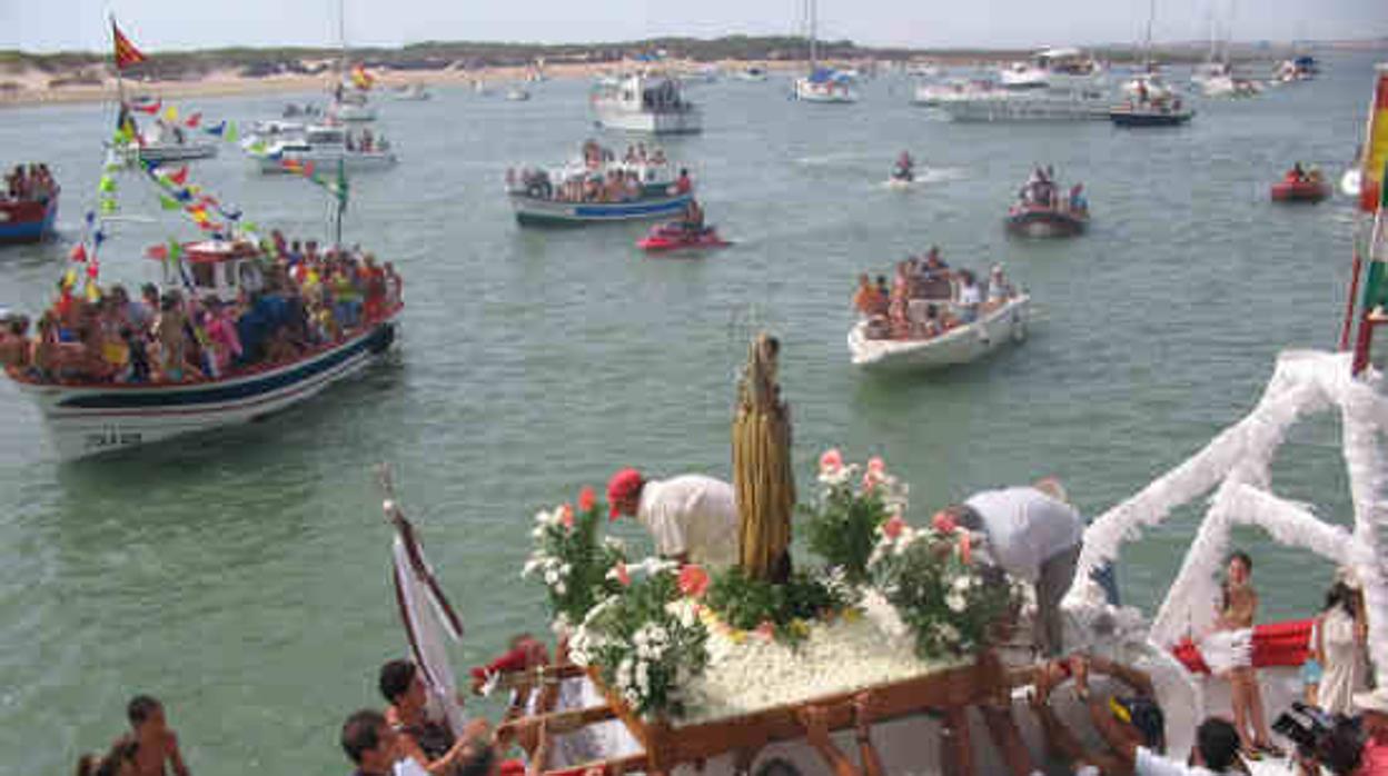 Chiclana se vuelca con la celebración del Día de la Virgen del Carmen