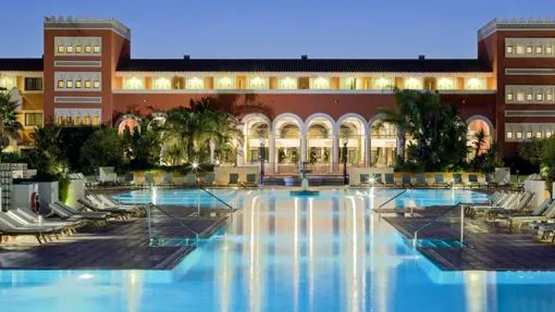El Hotel Melía se sitúa en un palacio andaluz junto a la playa