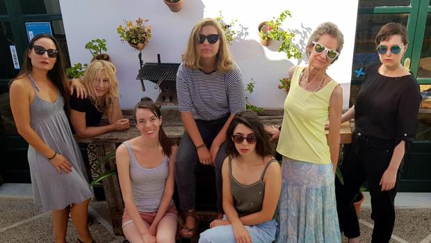 Artistas internacionales comparten su obra en una muestra colectiva en Castilblanco de los Arroyos