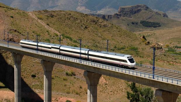 Una avería provoca un retraso de 70 minutos en un tren de Madrid-Cádiz