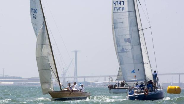 Regata de Vela Clásica en Puerto Sherry