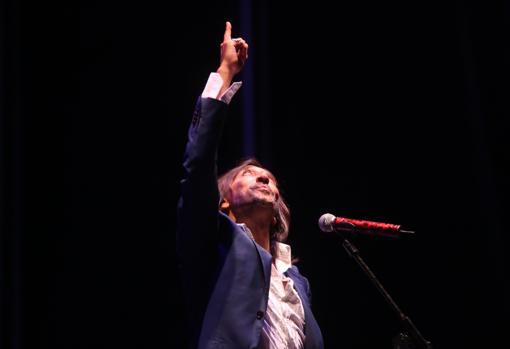 Antonio Carmona abrió la noche flamenca en Chiclana