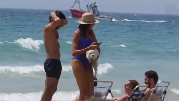 Paz Padilla presume de tipazo en las playas de Cádiz