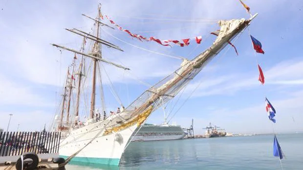 El Juan Sebastián del Elcano llega el sábado al puerto de Cádiz