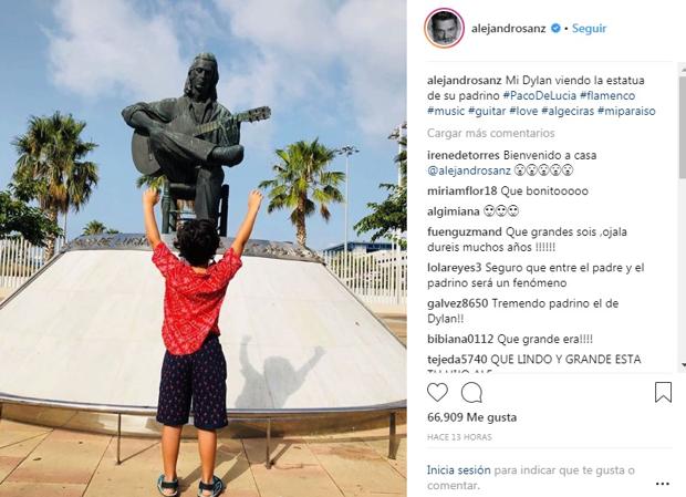 Alejandro Sanz se emociona con una foto de su hijo Dylan y Paco de Lucía
