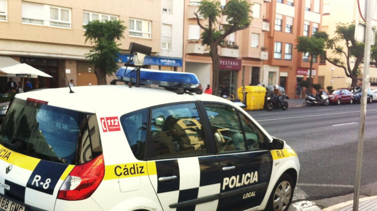 La Policía Local vuelve a patrullar con los vehículos Renault Megane de hasta 16 años de antigüedad