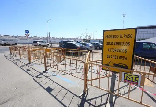 Carteles anuncian desde esta mañana la prohibición de estacionar en Astilleros