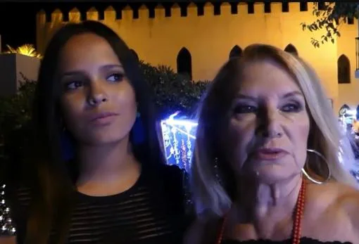 Gloria Camila y Gloria Mohedano inauguran la exposición en honor a Rocío Jurado