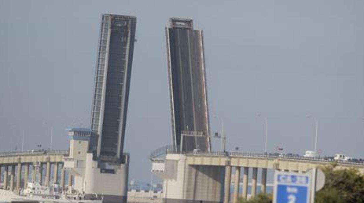 Hoy se abre el puente Carranza