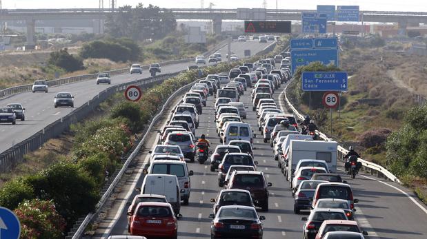 Operación retorno: Cuáles son los puntos conflictivos en Cádiz y las horas a evitar