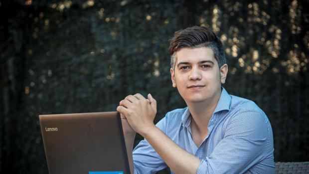 De Cádiz a Corea del Sur: más de 10.000 kilómetros para una oportunidad