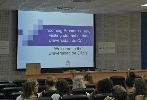 La Universidad de Cádiz recibirá un total de 900 estudiantes extranjeros este curso
