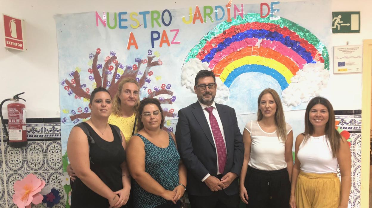 El alcalde de Utrera y la delegada de Educación han inaugurado el curso en el colegio Alfonso de Orleans