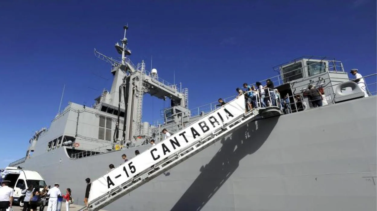 El buque de aprovisionamiento 'Cantabria' es uno de los BAC de las Fuerzas Armadas.