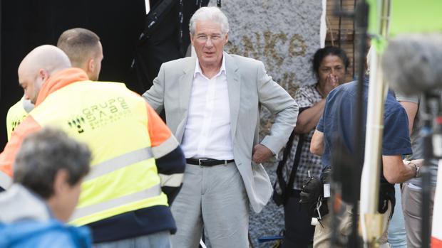 Richard Gere ya rueda en el Aljarafe, que se convierte en un pueblo mexicano para una nueva serie de la BBC