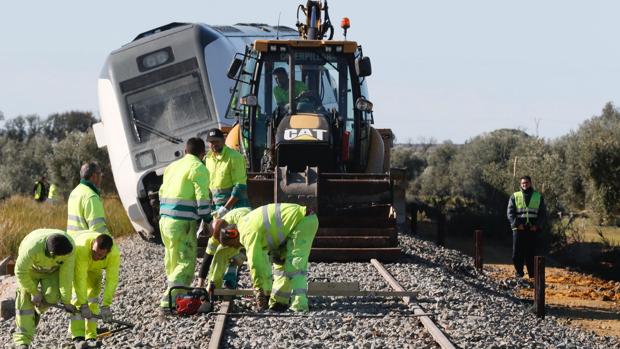 Recurren el archivo de la causa penal del accidente de tren de Arahal que causó 37 heridos, dos graves