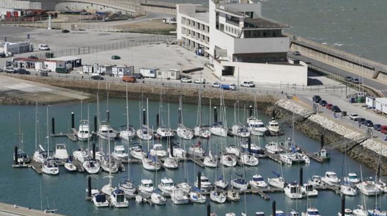 Puerto América contará con un espacio de restauración y mirador hacia Cádiz y su bahía