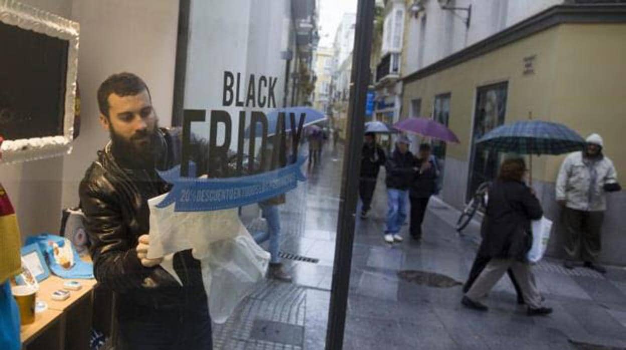 Cádiz encabeza con Baleares la subida del paro en octubre