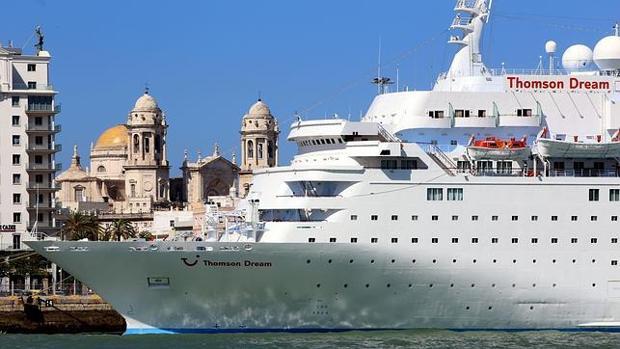 Cádiz presenta sus posibilidades como puerto base de crucero a navieras de Estados Unidos