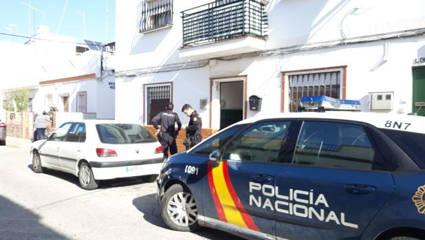 Detenido un joven de 19 años por matar a su madre en Alcalá de Guadaíra