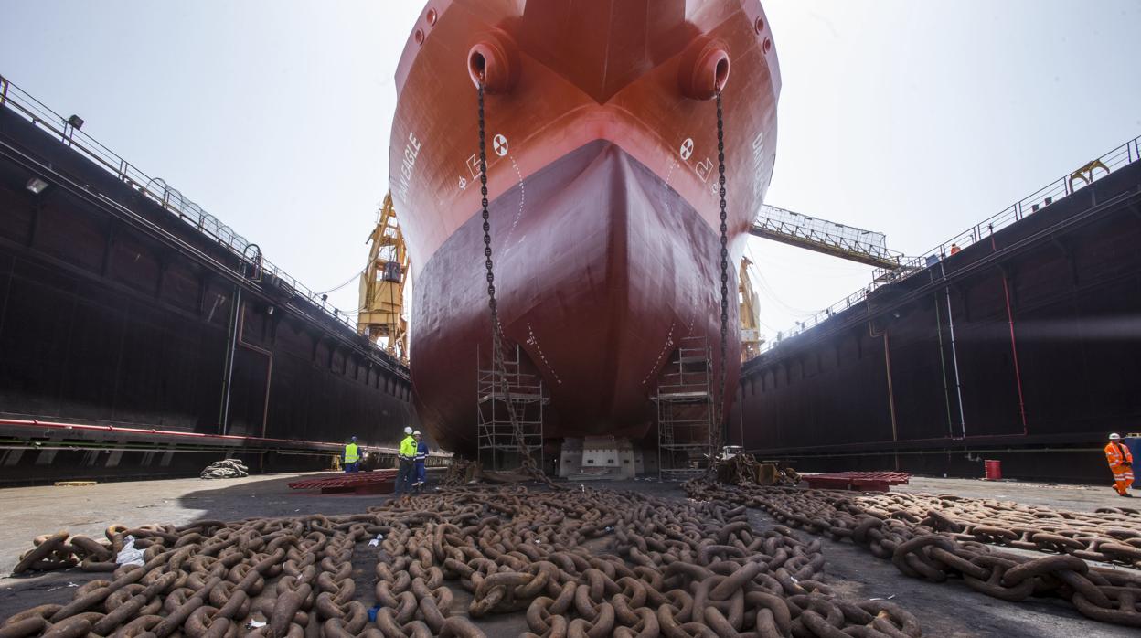 El astillero de Cádiz es el referente en la reparación y mantenimiento de barcos