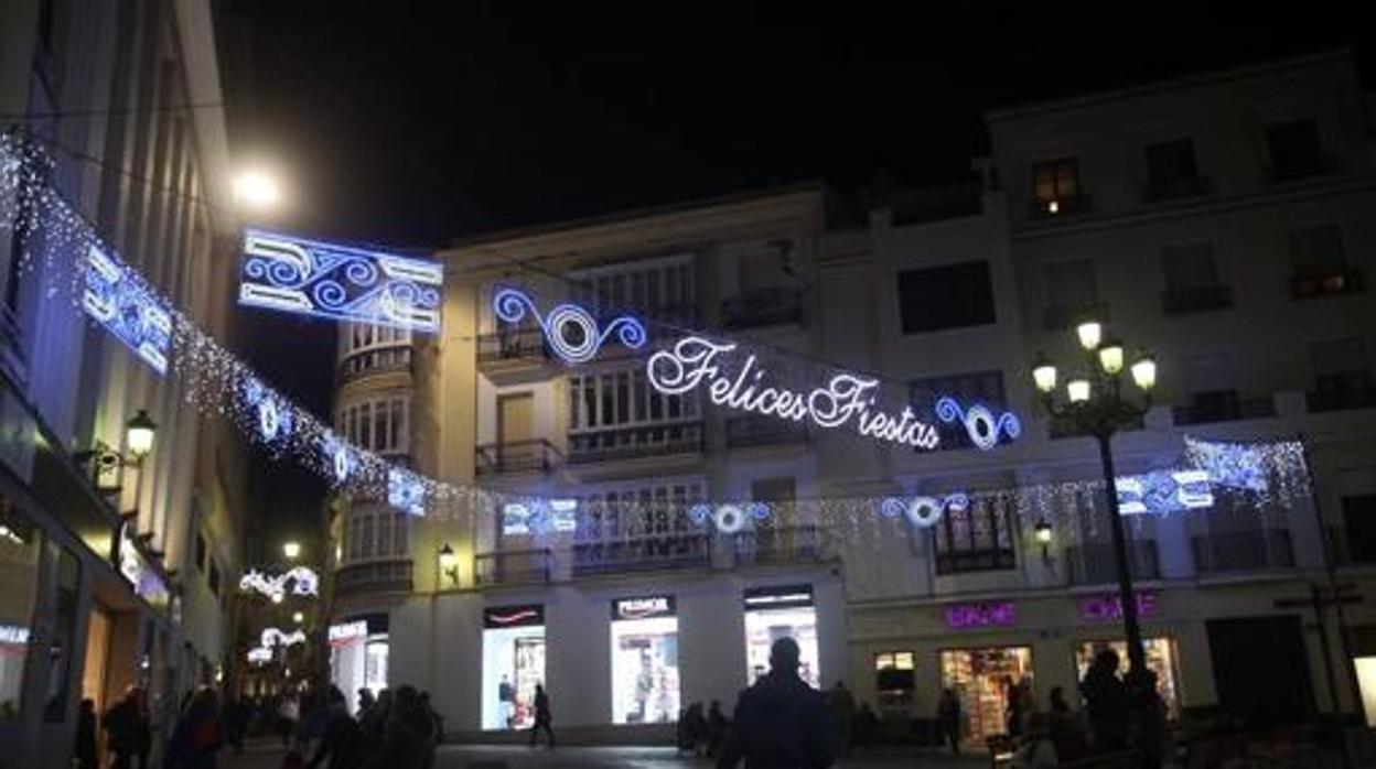 ¿Qué domingos y festivos abren las grandes superficies en Cádiz?