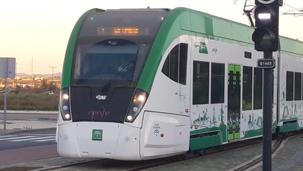 El tranvía de nuevo se pasea por Chiclana