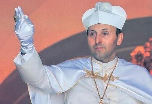 Ginés Hernández, cuando era el papa Gregorio XVIII