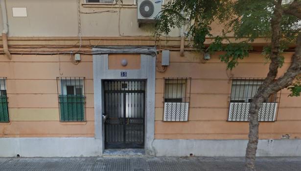 La Policía encuentra en su casa a una vecina de Cádiz que podría llevar varias semanas muerta