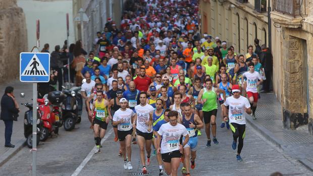 Cádiz acoge la segunda edición de la Carrera de San Silvestre con 1.500 participantes